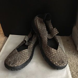 Corky’s Liz Shoes Size 8